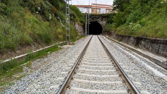 Des nouveaux trains qui ne passent pas dans les tunnels