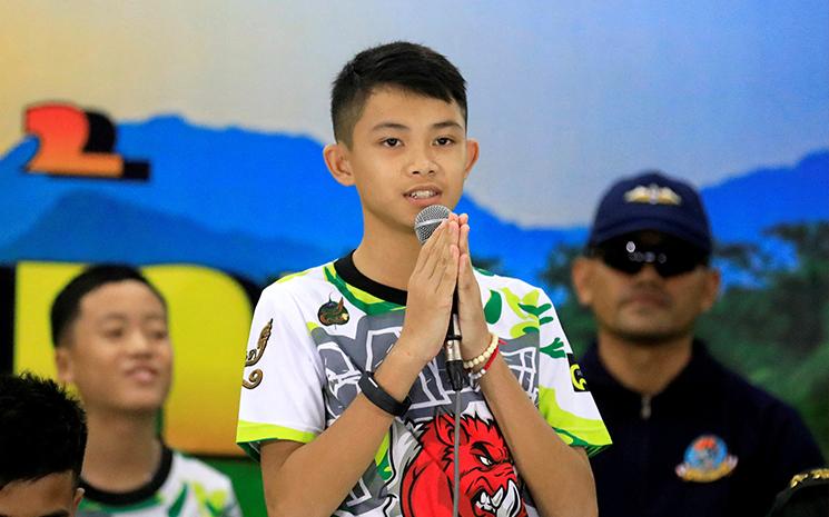 Duangpetch-footballeur-grotte-Thailande