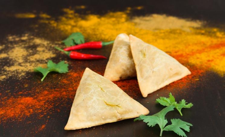 juli-moreira-3oc6OzX4LaQ-unsplash samoussa_0