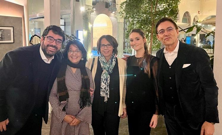 équipe de bénévoles de la société de bienfaisance de milan