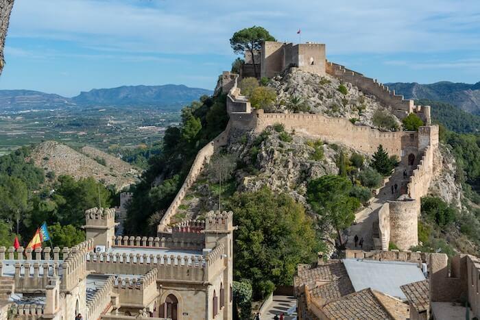 Le château de Xàtiva et ses remparts
