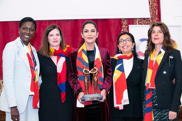la lauréate du prix Mujeres Avenir, Lydia Cacho