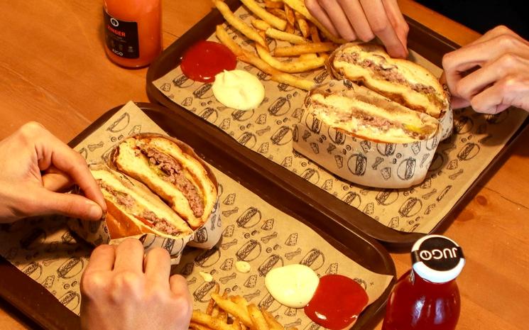 SMOKY BUNS PLATEAU DE BURGER