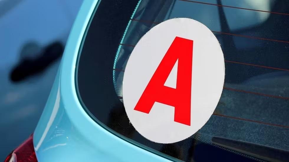 jeune conducteur signe A