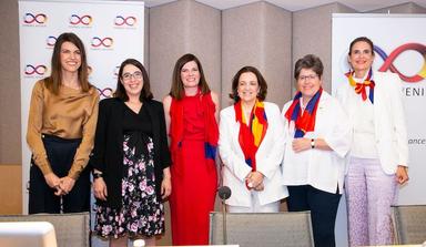 les participants à la conference de mujeres avenir