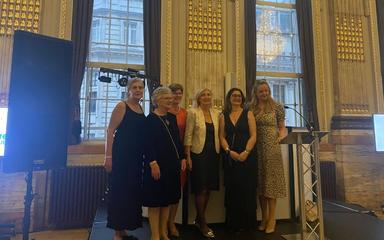 Les 40 ans de Londres accueil