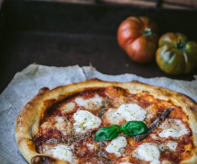 BUCAREST DE POCHE - Bar à vins, pizzas et café, nos bonnes adresses de la semaine