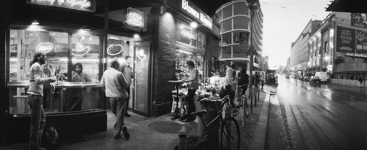 Frank Silberbach: Friedrichstraße, de la série “Berlin 140°”, 2008 © Stadtmuseum Berlin