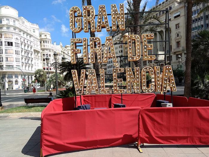 Un panneau indiquant la Gran Fira de València