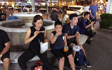 Touristes-chinois-Thailande-Phuket-by-Shankar-S