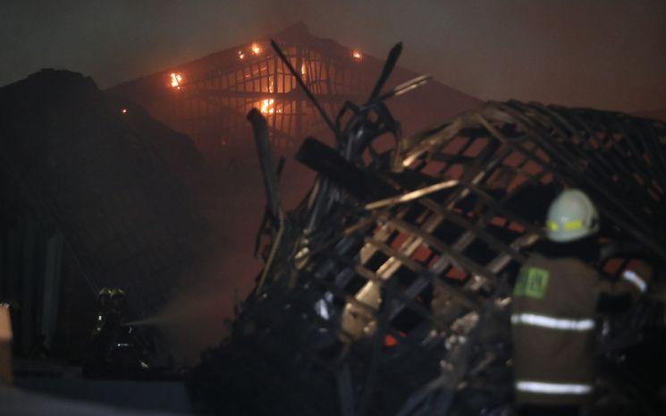 Copie de 2022 - Format UNE - 745 x 465