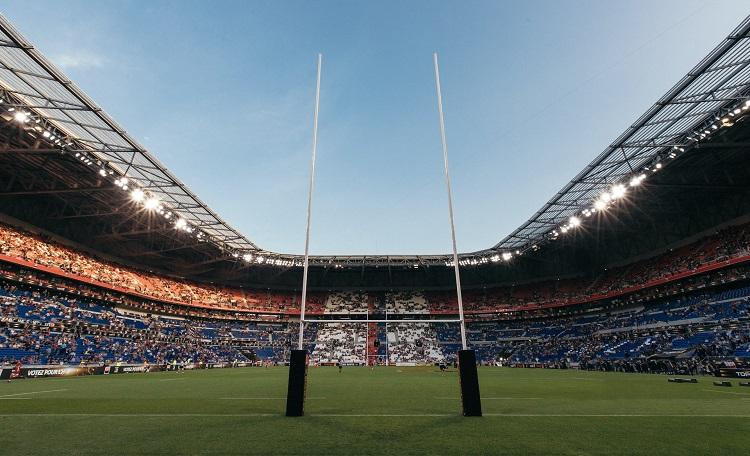 terrain de rugby dans stade