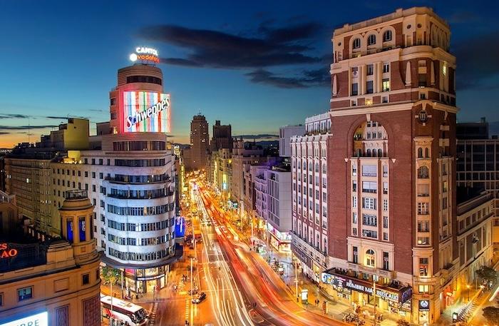 madrid-plaza callao la nuit