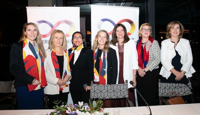 representantes de mujeres avenir