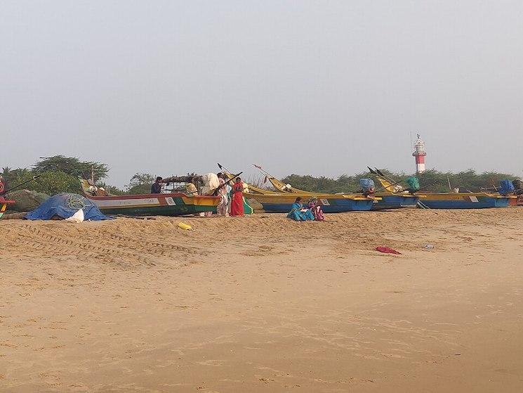 La plage de Ramayapatnam dans l'Andhra Pradesh en Inde