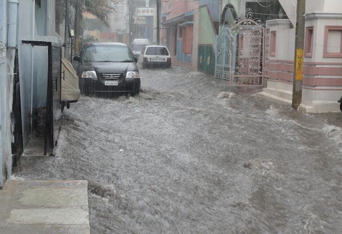 rue d'Espagne inondée par les pluies torrentielles