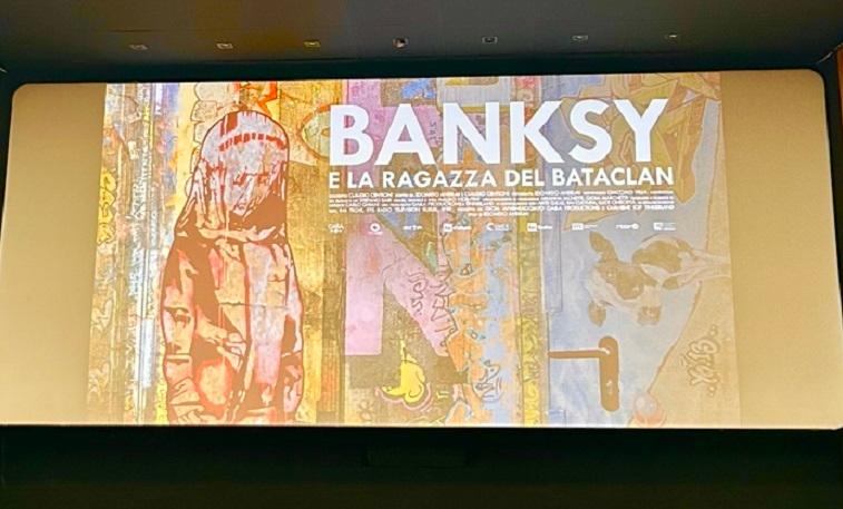 BANKSY et la jeune fille triste à l'écran