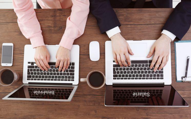 À partir du 6 novembre 2023, les femmes travaillent gratuitement jusqu'à la fin de l'année en France.