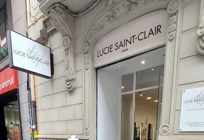 façade du salon de coiffure français lucie saint-clair à valencia