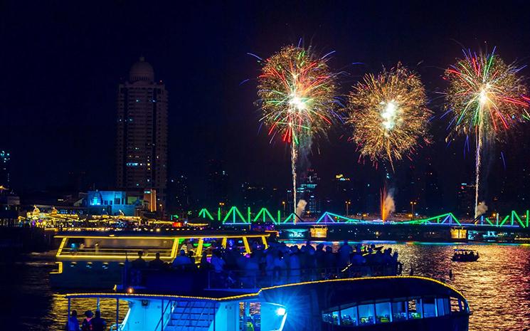 Visit-Chao-Phraya-2023-Saphan-Phut-firework-TAT-745