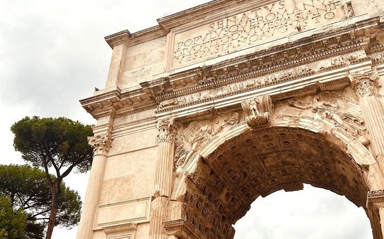 arche antique du parc colisée