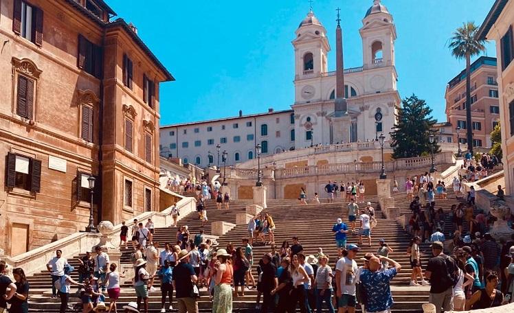 touristes piazza di Spagna à Rome