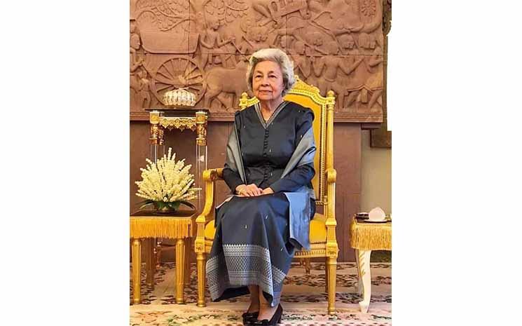 La Reine Mère Norodom Monineath Sihanouk copie