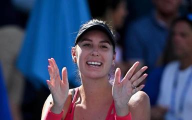 Oceane Dodin se qualifie pour le quatrième tour de l'Open d'Australie