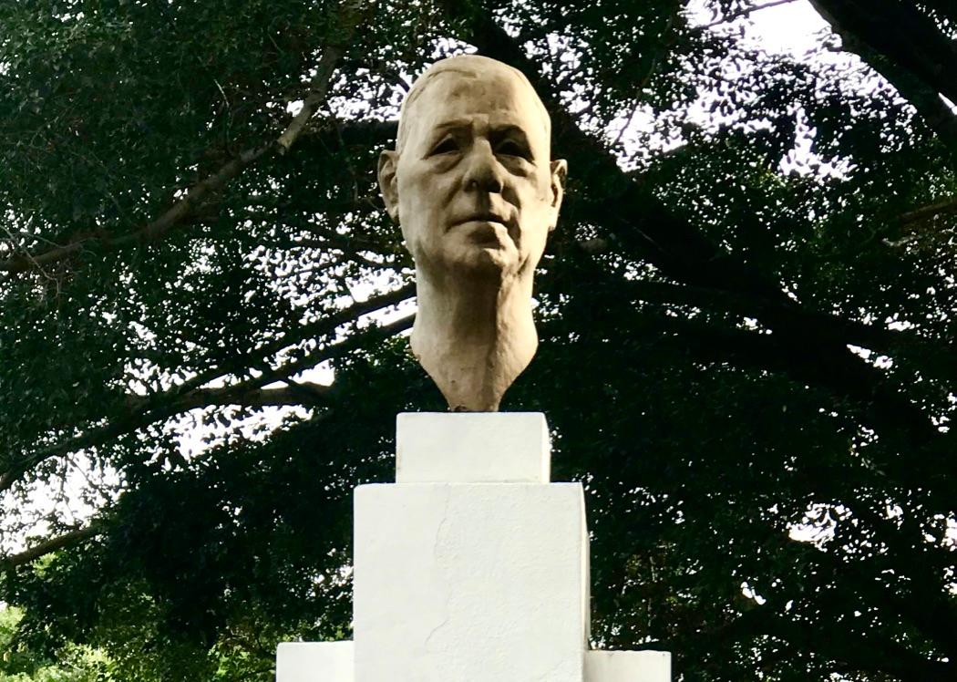 Le monument hommage à De Gaulle Brazzaville