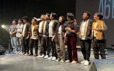 Le groupe A6 ensemble