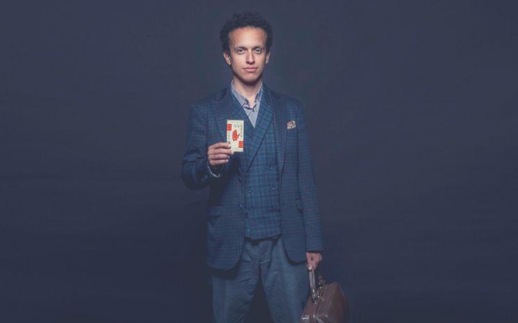 Maximiliano girola magicien londres