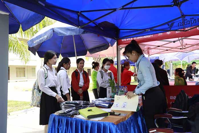 Inauguration du Centre d’Employabilité Francophone à Battambang2