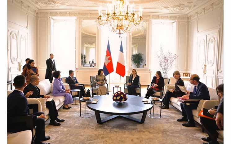 La présidente de Assemblée nationale cambodgienne a Paris2