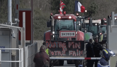 tracteurs basques français espagnols à la frontière