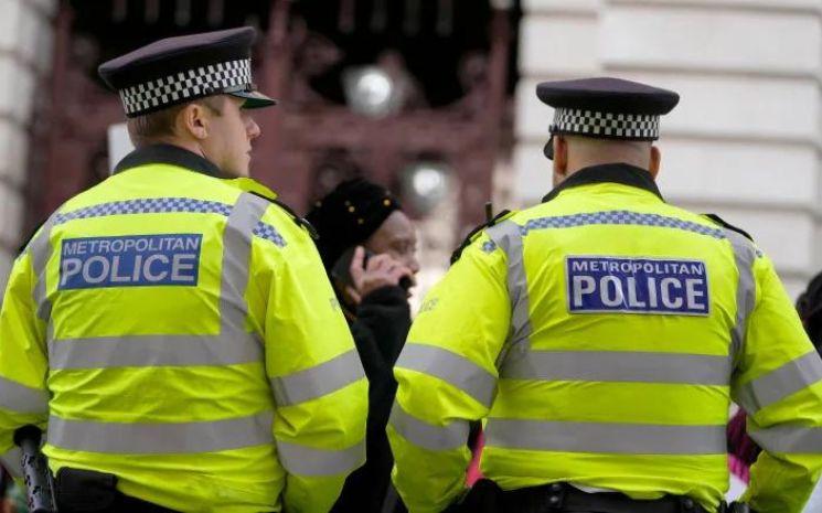 London police épée