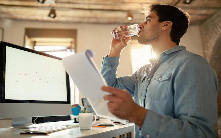 Améliorer le bien-être de ses salariés avec une fontaine à eau