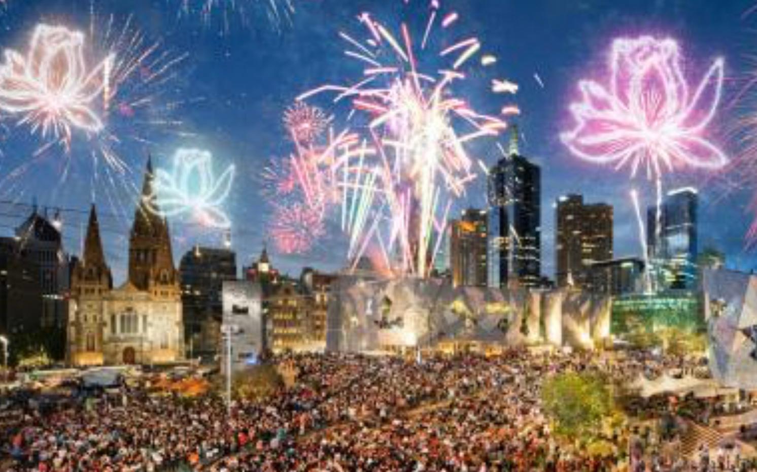 Feu d'artifice autour de Federation Square, Melbourne, lors du Buddha's Day & Multicultural Festival