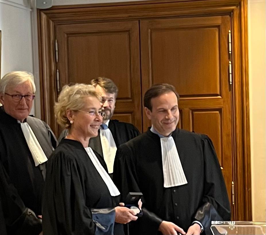 b749ae77-6aa6-47d7-ba3d-bd02eabdb937