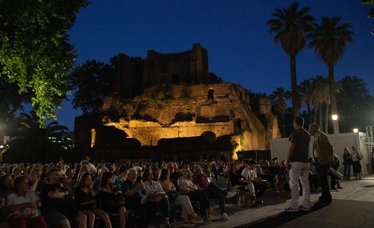 Piazza Vittorio de nuit