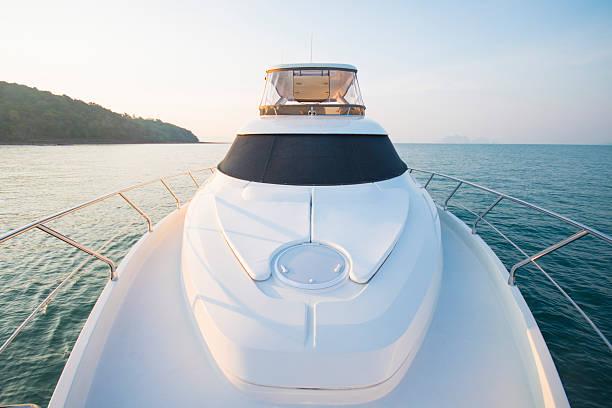 %22Acheter un yacht de luxe n'est jamais une décision business%22 Oscar Losada,CEO BARNES (2)