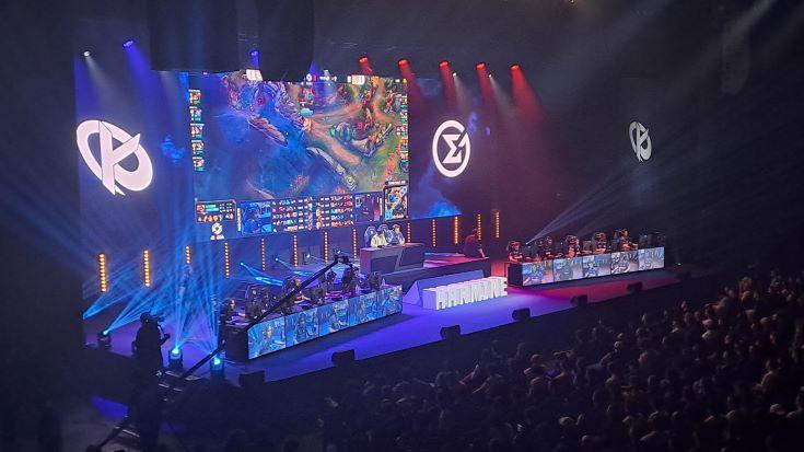 Karmine Corp inagure les Arènes de l'Agora à Évry-Courcouronnes, en banlieue parisienne