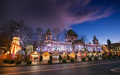 Photo de Belfast Christmas Market, Belfast City Hall, Co Antrim