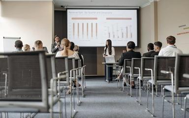 Étudier à l’étranger : pourquoi choisir ESCP, la 1ère école de commerce mondiale ?