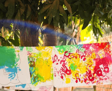 Dessins d’enfants affichés à Phnom Penh – 2019 – photo d’illustration