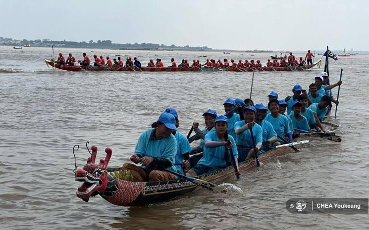 Photo equipage feminin festival de eau 1