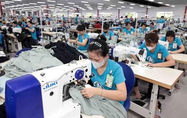 Le secteur manufacturier vietnamien rebondit après le passage du typhon Yagi