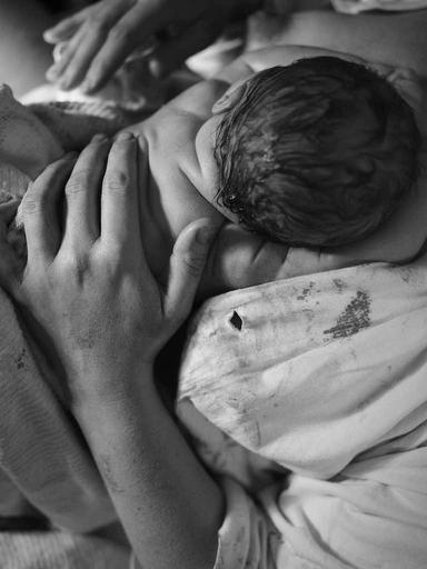 naissance bébé humain