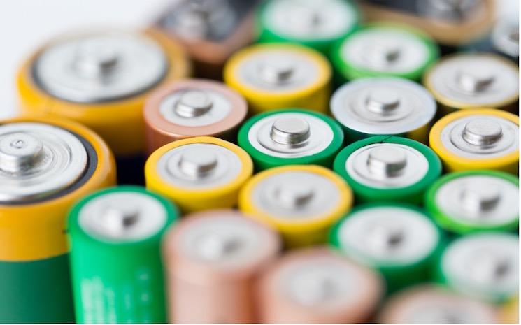 Les avantages des batteries lithium-ion par rapport aux batteries au plomb