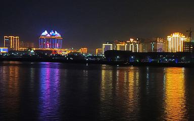Laos-Casinos-vus-Chiang-Sen-Thailande