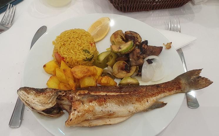restaurant des arts tunis poisson grillé
